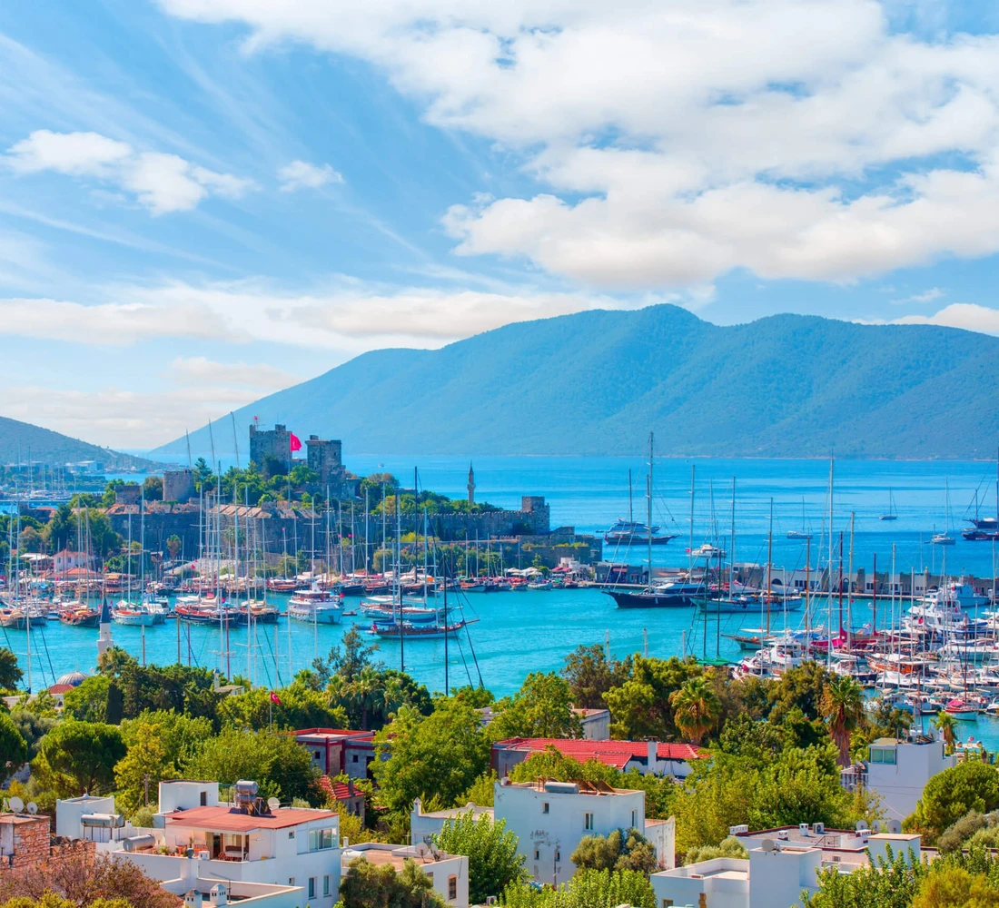 Ege Denizi'nde Deniz Maceraları: Bodrum'da Turizm Ege Denizi'nde Deniz Maceraları: Bodrum'da Turizm