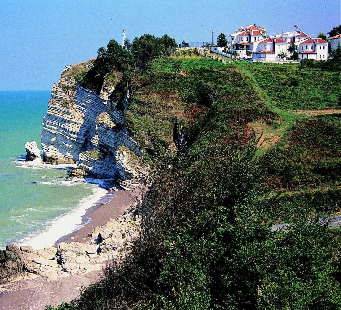Discovering Turkish Black Sea Villages: Nature and Traditions Discovering Turkish Black Sea Villages: Nature and Traditions