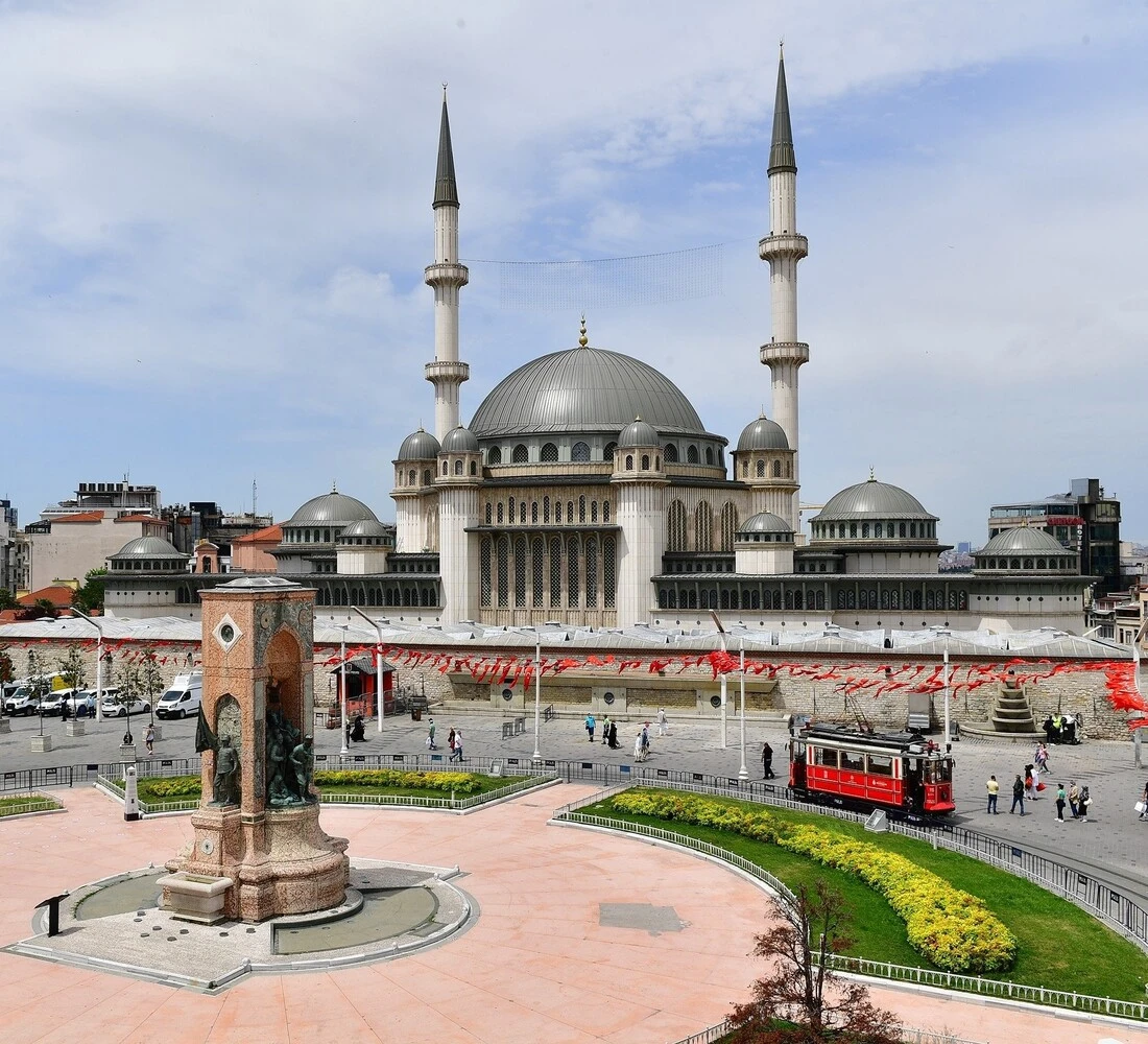 Taksim Mosque - A modern Islamic landmark in the heart of Istanbul Taksim Mosque - A modern Islamic landmark in the heart of Istanbul