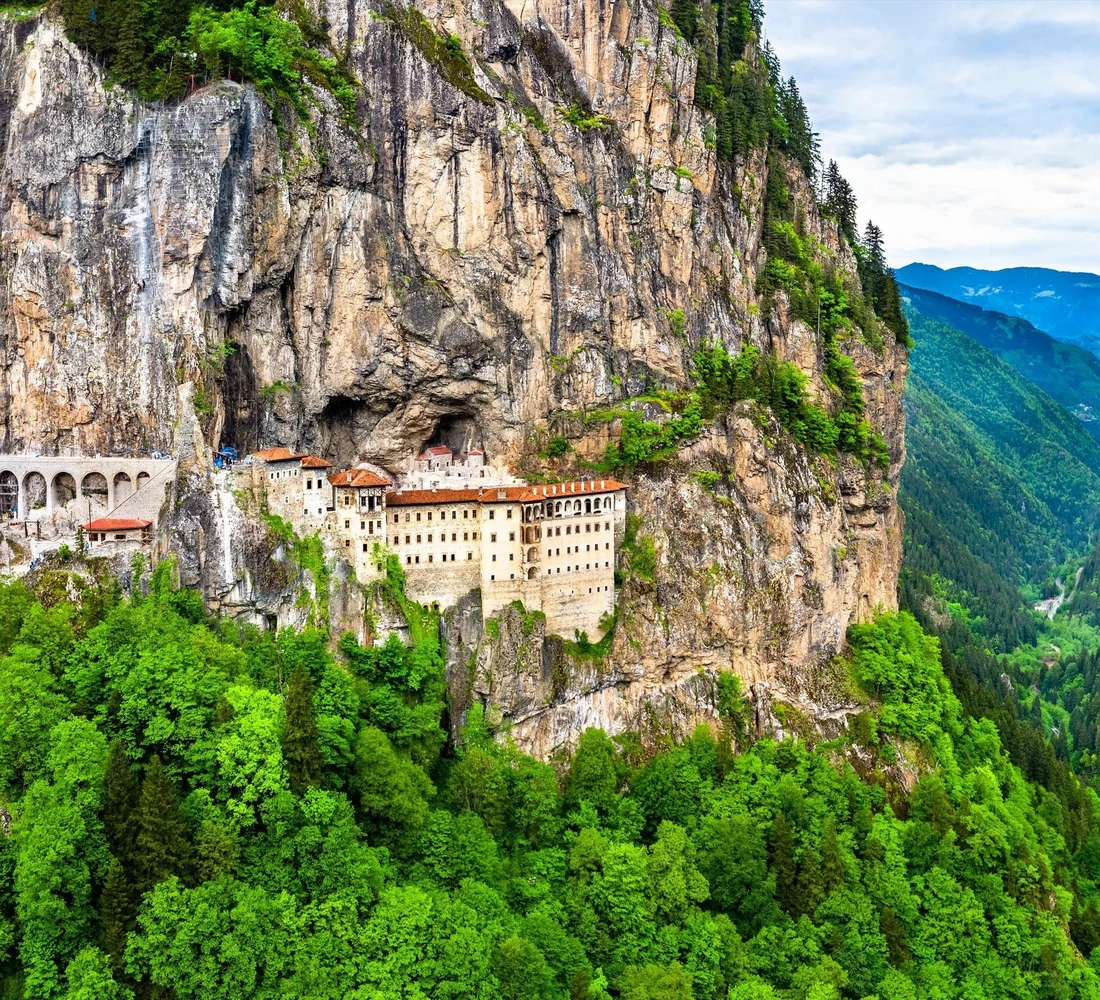 Trabzon Gezisi: Büyüleyici Doğa ve Kadim Tarih Trabzon Gezisi: Büyüleyici Doğa ve Kadim Tarih